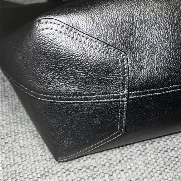 Kate Spade Metallic Gray Leather Tote with Wristlet-REVERSIBLE - Picture 5 of 11